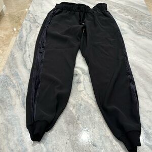 Lululemon joggers